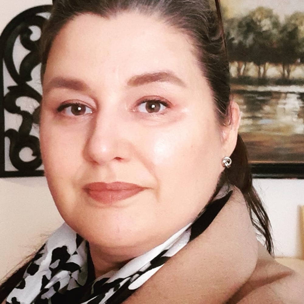 Meet your Posher, Maria